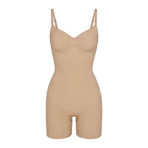 SKIMS SEAMLESS SCULPT MID THIGH BODYSUIT S/M $72